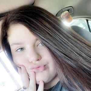 Meet your Posher, Carlie